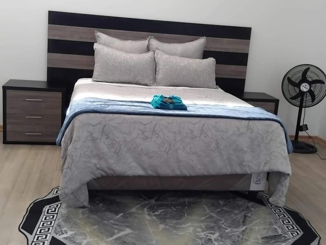Holiday Villa Χαράρε Εξωτερικό φωτογραφία